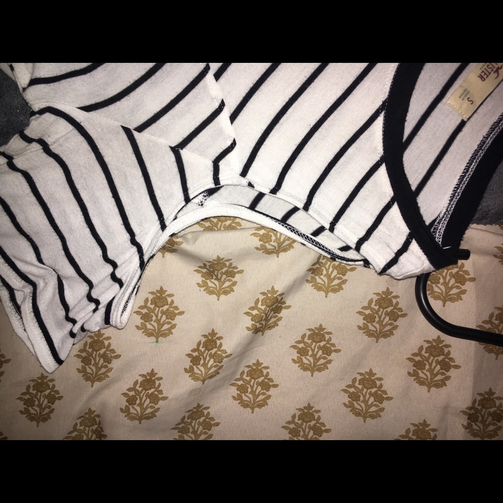 HOLLISTER blouse - Picture 2 of 3